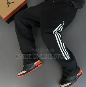 Premium Heavy-Material Sweater Pants – Warm, Stylish & Comfortable 