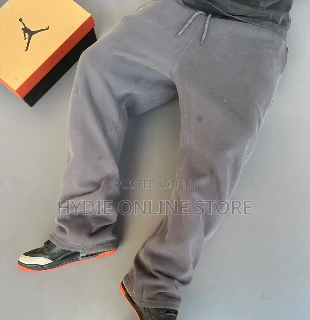 Premium Heavy-Material Sweater Pants – Warm, Stylish & Comfortable 
