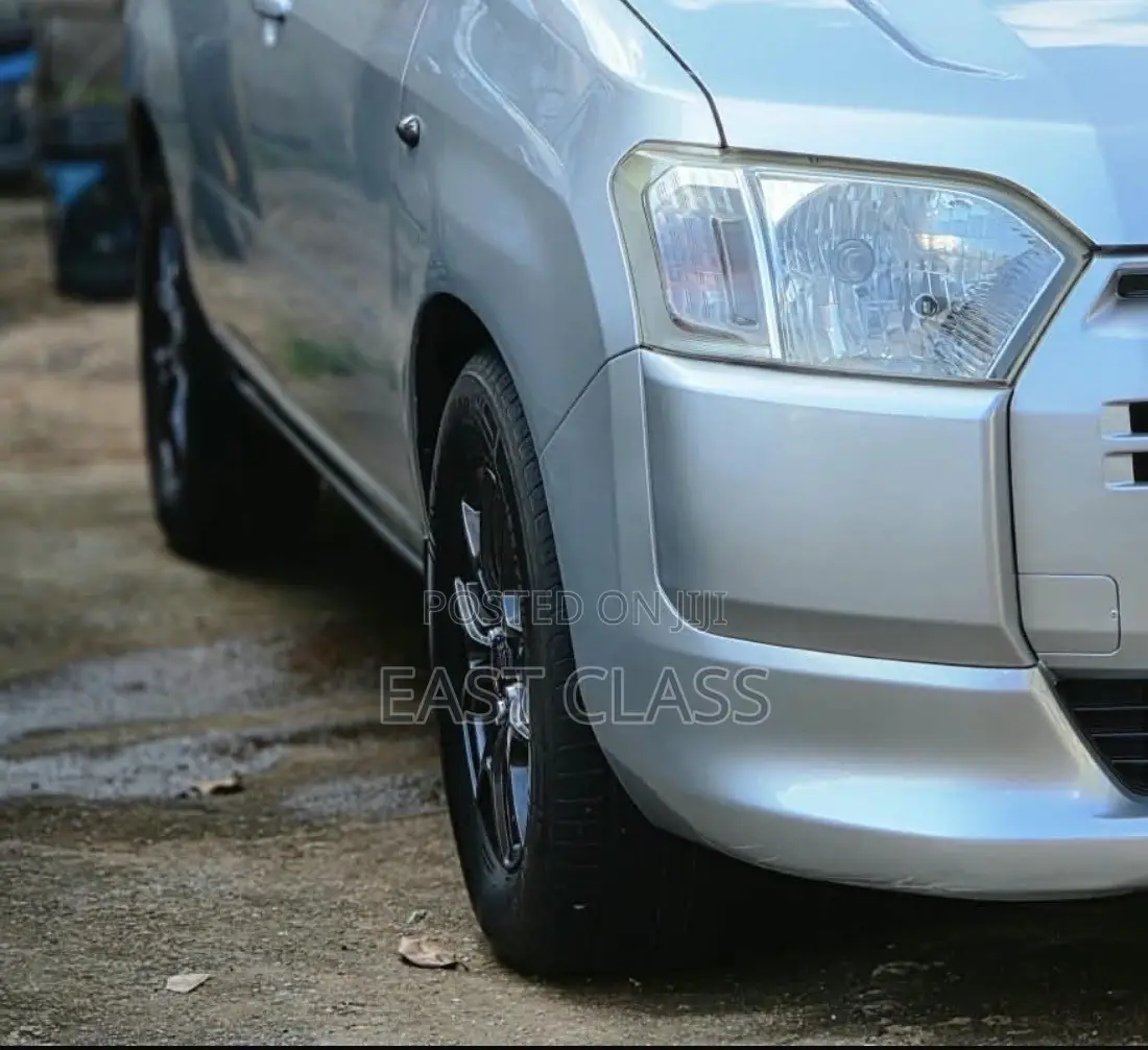 Toyota Probox 1.5 DX 2WD 2016 Silver