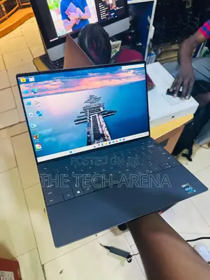 New Laptop Dell XPS 13 16GB Intel Core i7 SSD 512GB