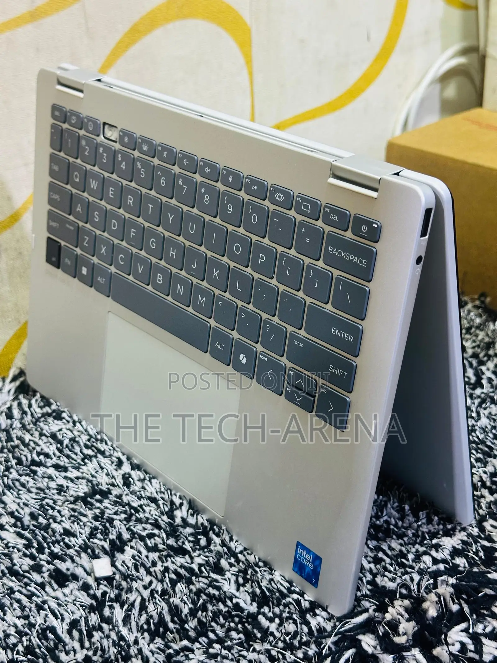 New Laptop HP OmniBook 5 14" 16GB Intel Core i7 SSD 512GB