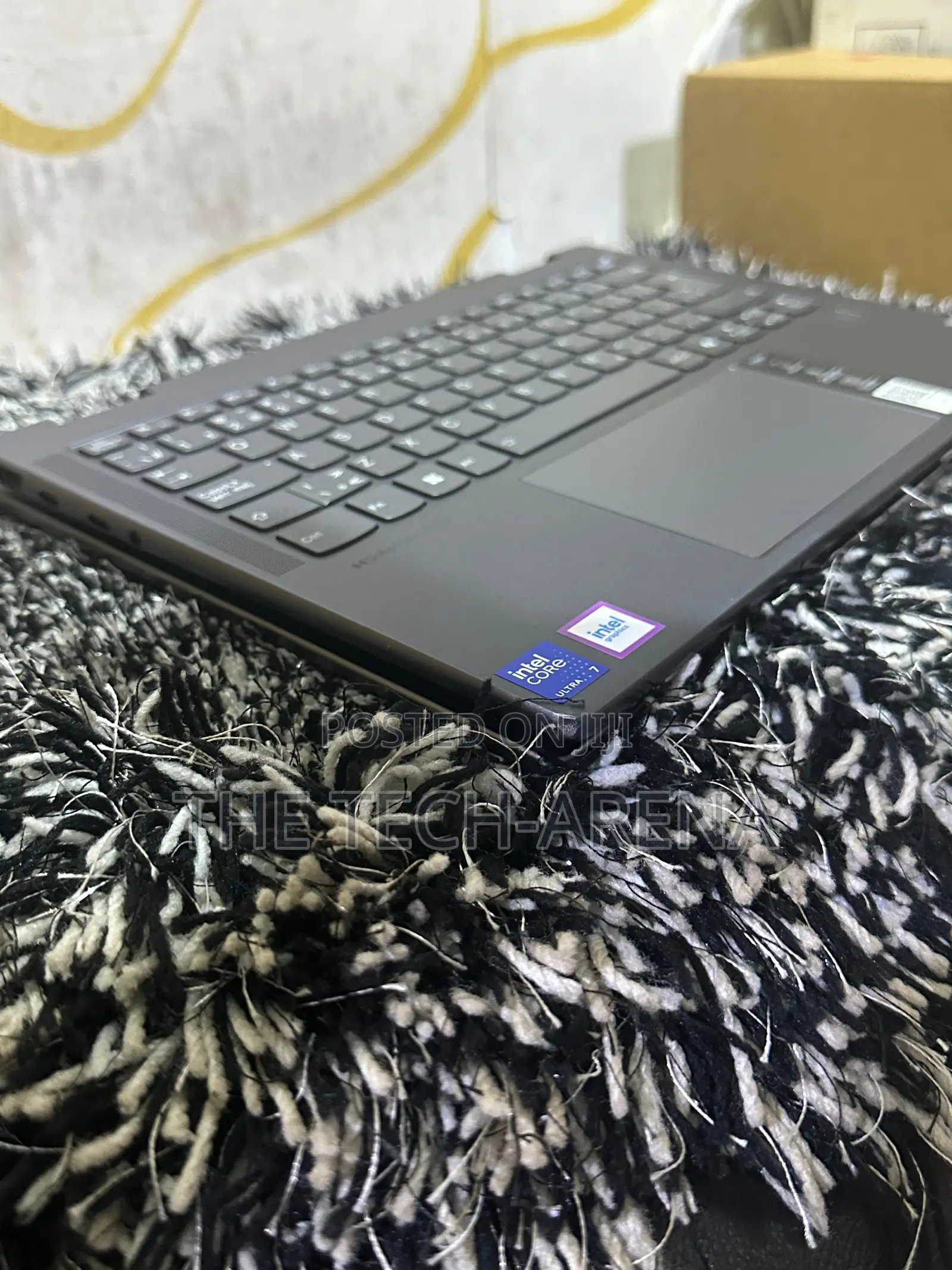 New Laptop Lenovo Yoga 7i 16GB Intel Core Ultra 7 SSD 1T