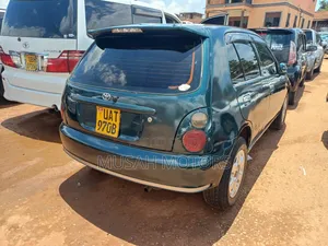 Toyota Starlet 2000 Green