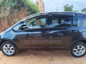Toyota Ractis 1.5 AWD 2006 Black