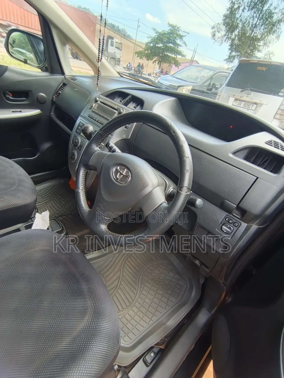 Toyota Ractis 1.5 AWD 2006 Black