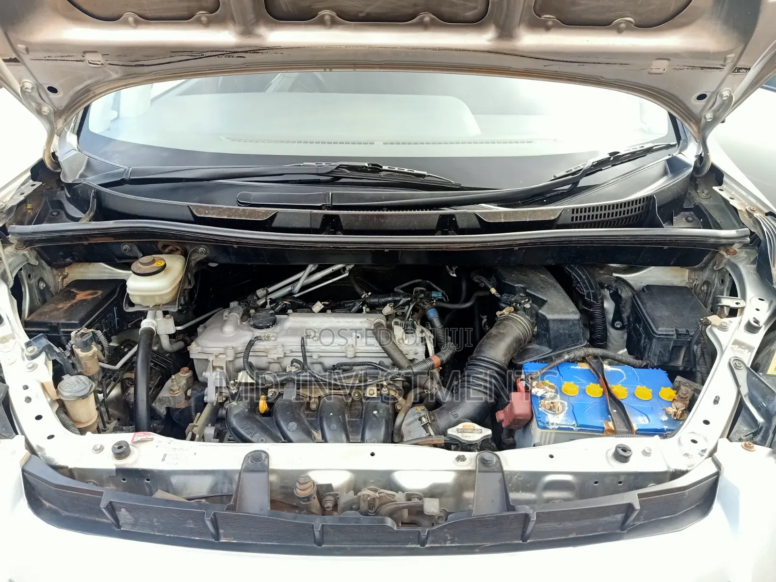 Toyota Noah 2010 Silver