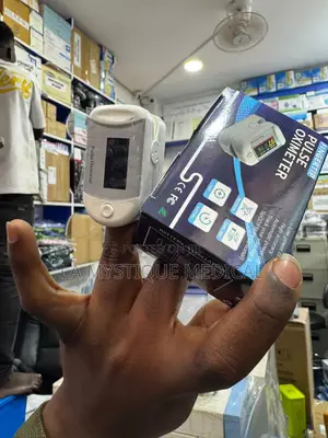 Digital Portable Finger Tip Pulse Oximeter