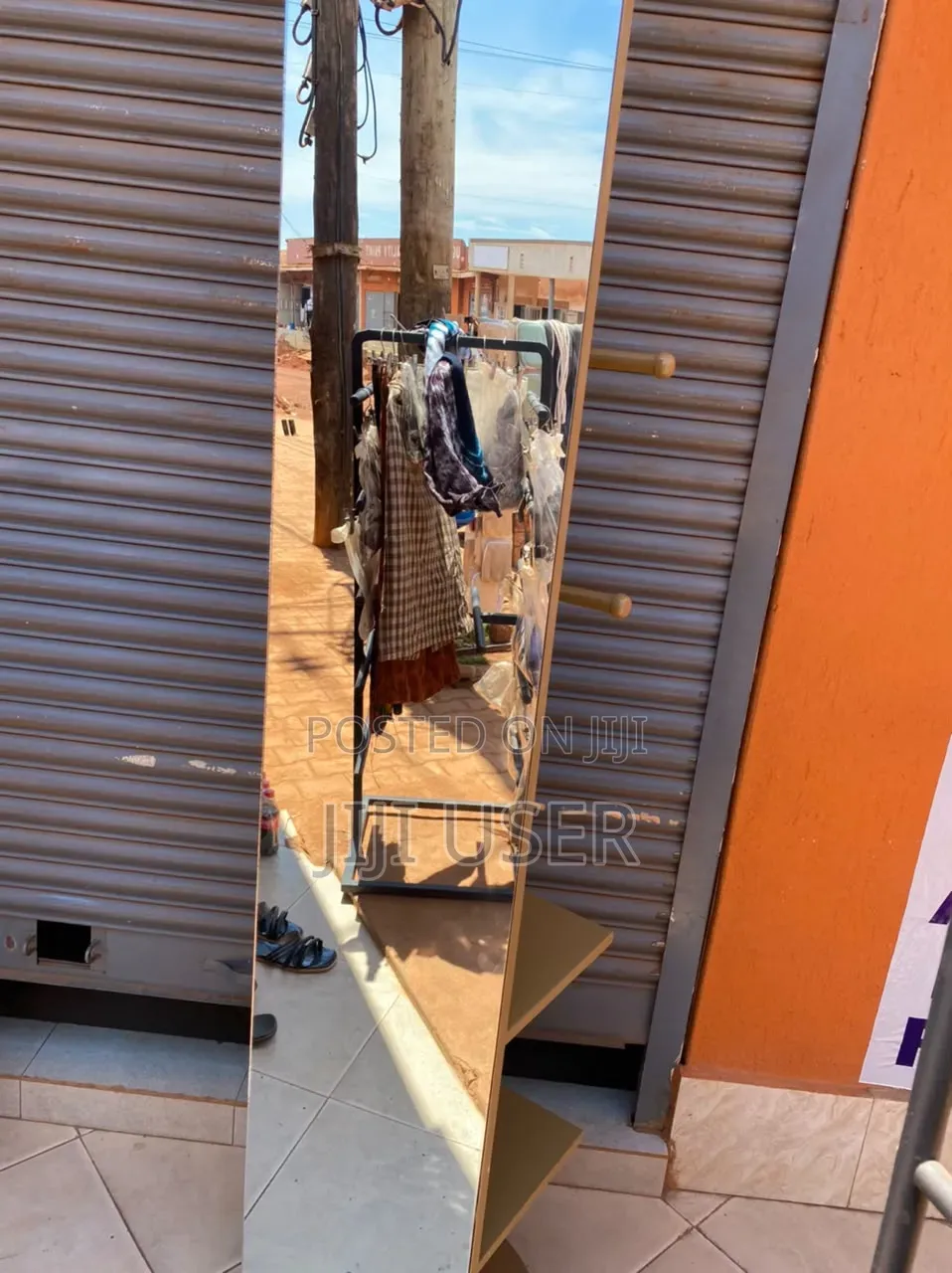 Rotacting Mirror