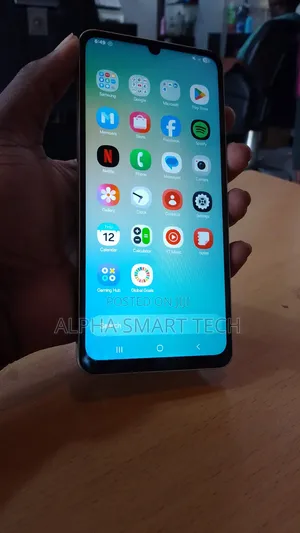 Samsung Galaxy A06 64 GB Gold