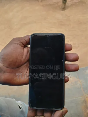 Itel A60 32 GB Black