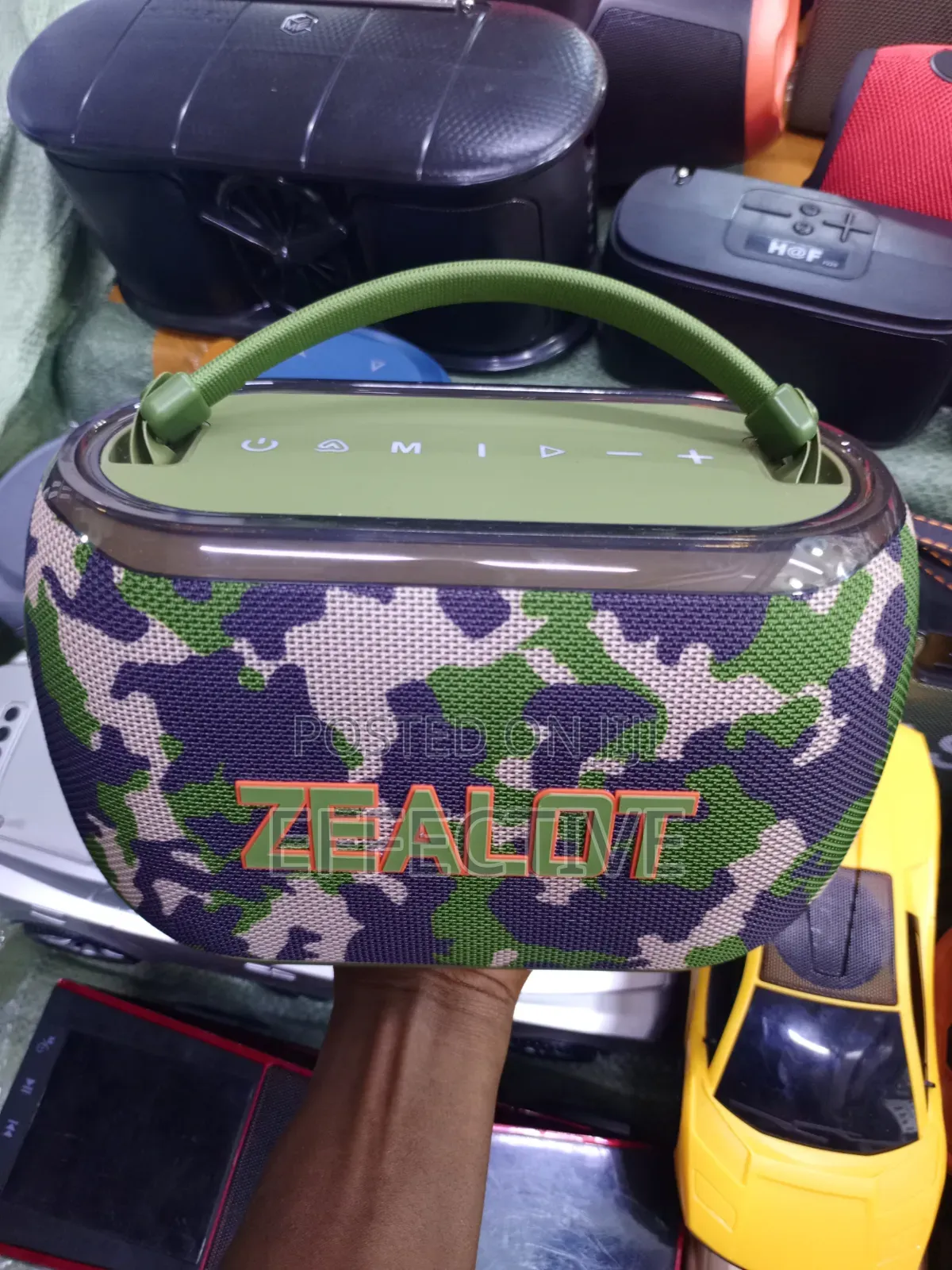 Zealot Speaker S182