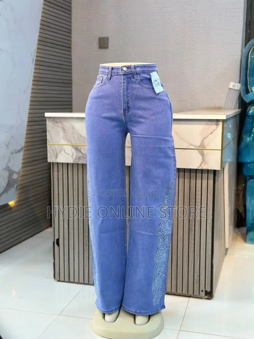 Trendy Baggy Boyfriend Ladies’ Jeans – Stylish, Relaxed & Comfortable