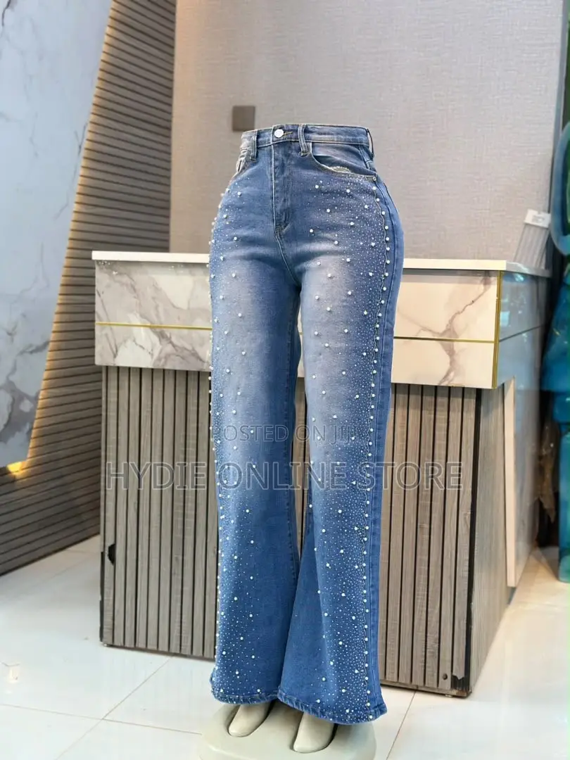 Trendy Baggy Boyfriend Ladies’ Jeans – Stylish, Relaxed & Comfortable