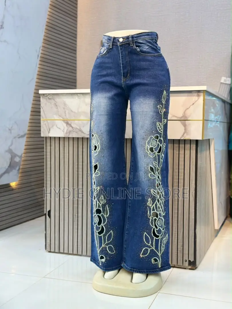 Trendy Baggy Boyfriend Ladies’ Jeans – Stylish, Relaxed & Comfortable