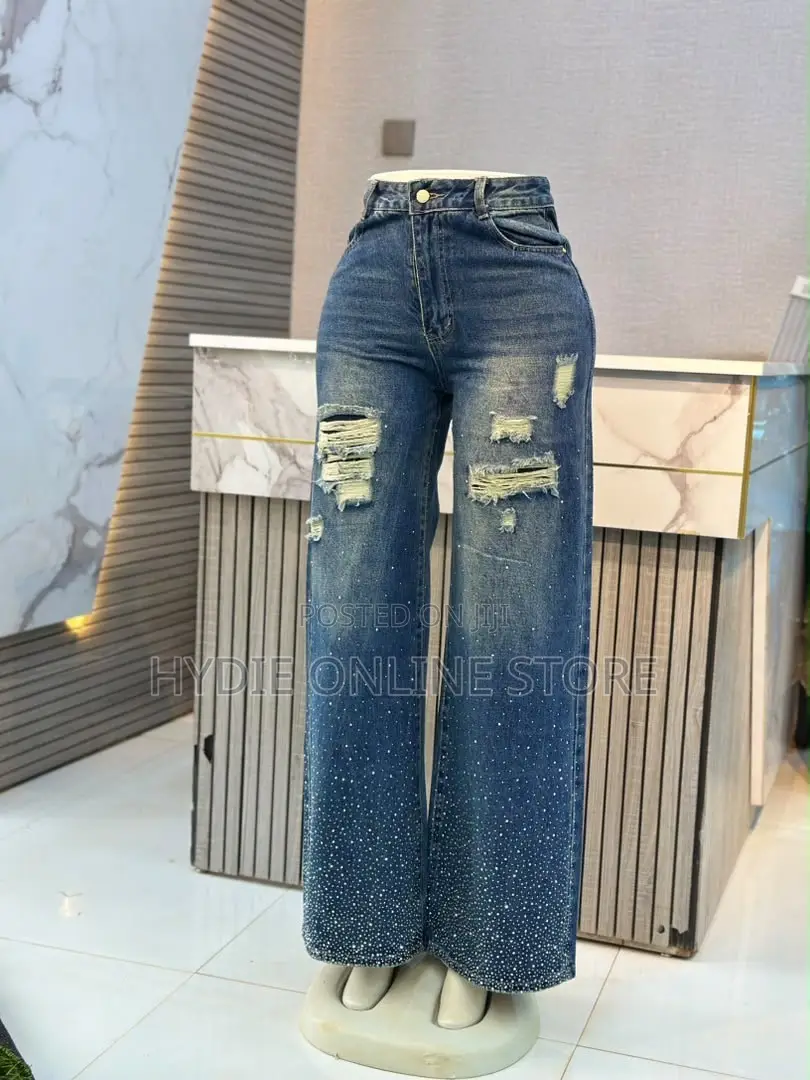 Trendy Baggy Boyfriend Ladies’ Jeans – Stylish, Relaxed & Comfortable