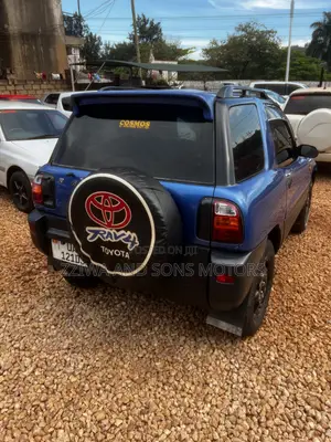 Toyota RAV4 1.8 2007 Blue