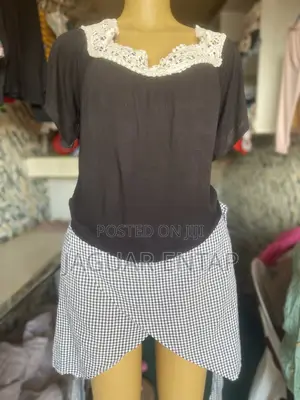 Checkered Mini Skirt - Black/White - Size M - Elastic Waist