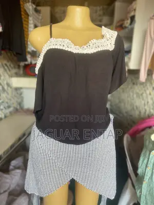 Checkered Mini Skirt - Black/White - Size M - Elastic Waist