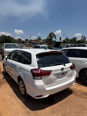 Toyota Corolla Fielder 2017 White