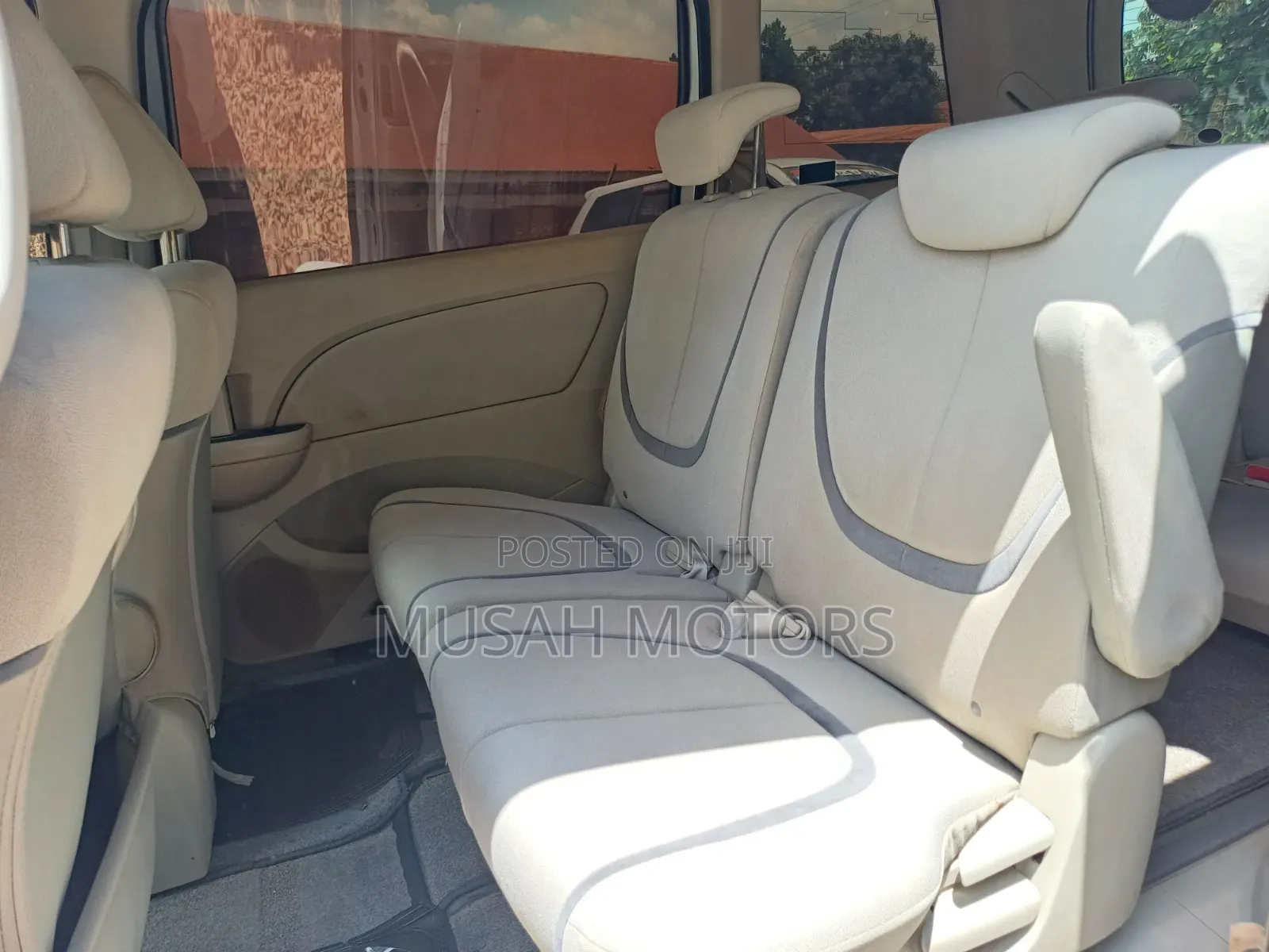 Mazda Biante 2010 Silver