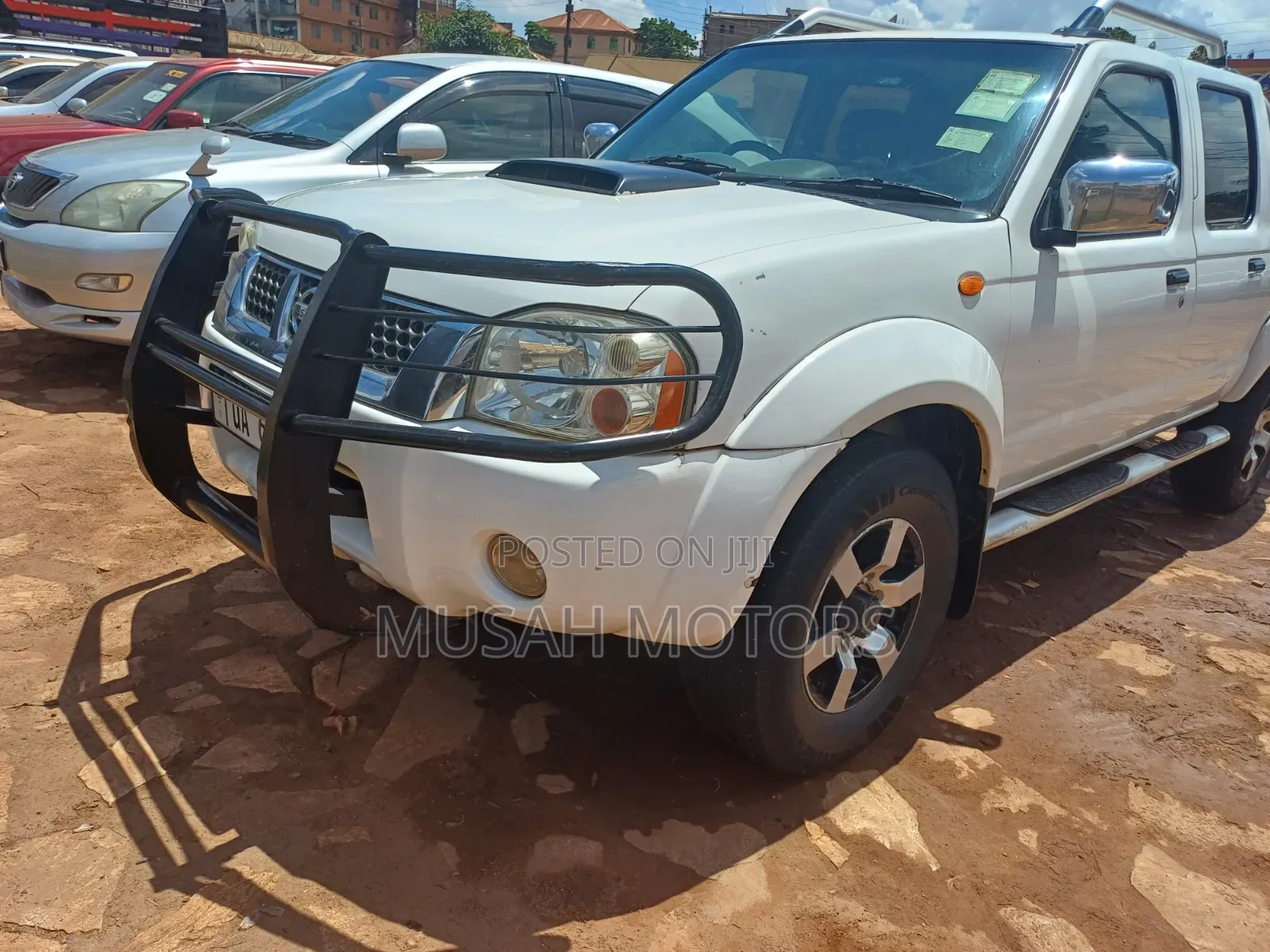 Nissan Hardbody 2012 White
