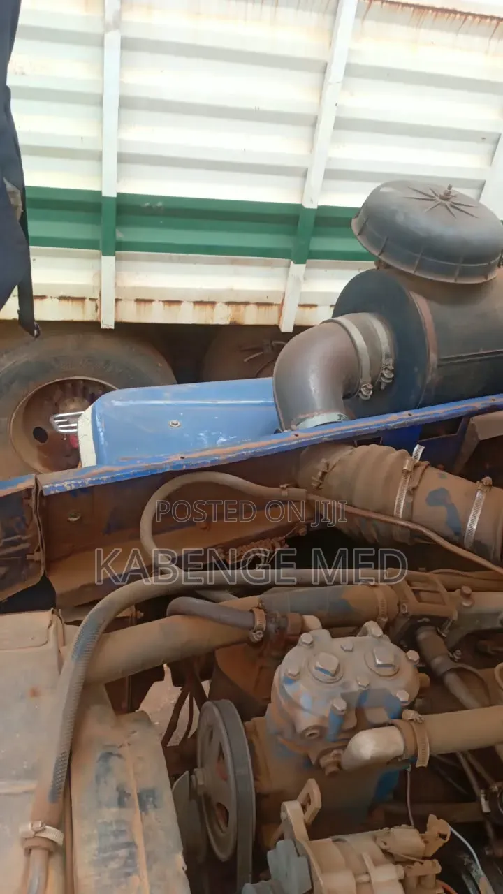 Truck Mounted Crane