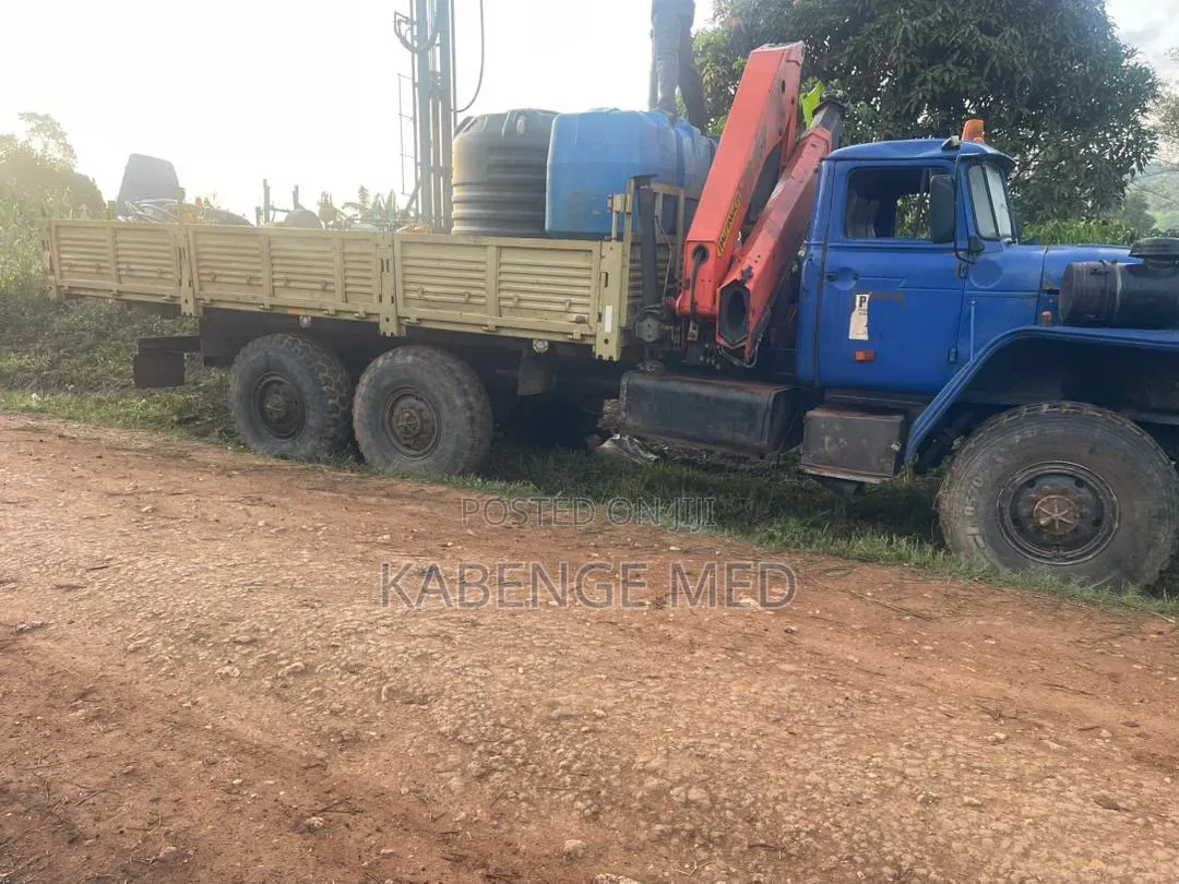 Truck Mounted Crane