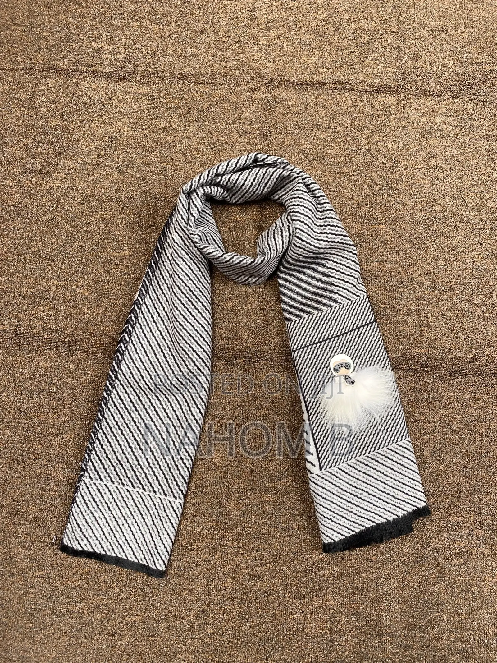 Jacquard Wool Scarf