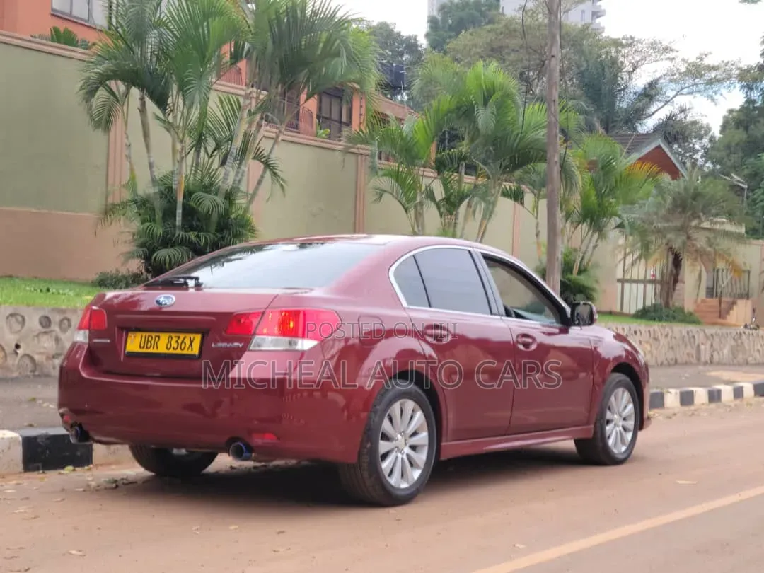 Subaru Legacy 2010 Red