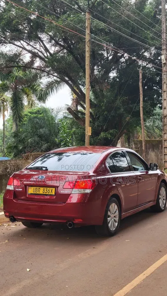 Subaru Legacy 2010 Red