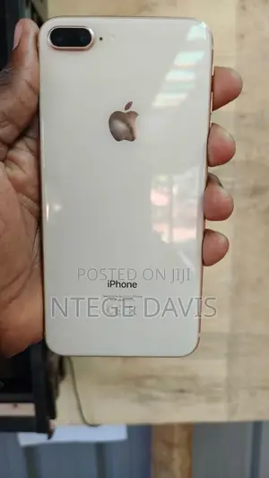Apple iPhone 8 Plus 64 GB Silver