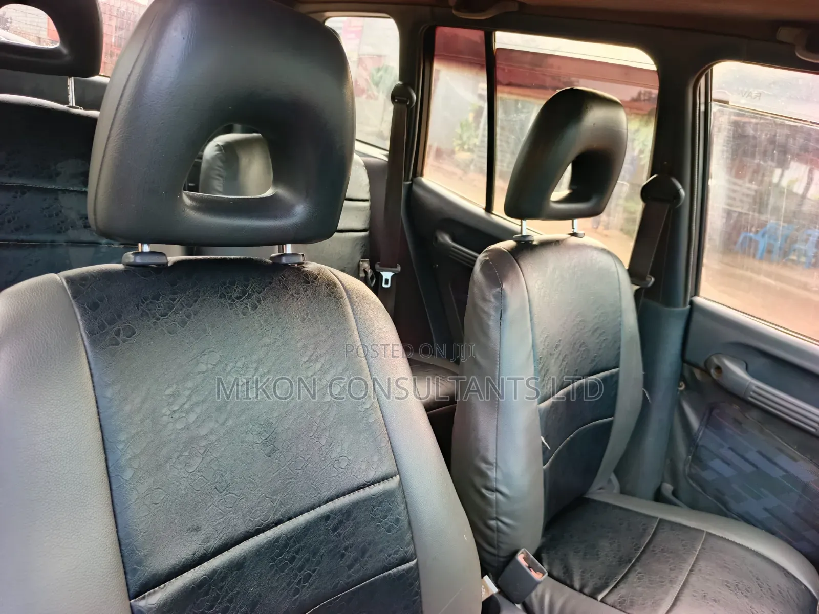 Toyota RAV4 1999 White