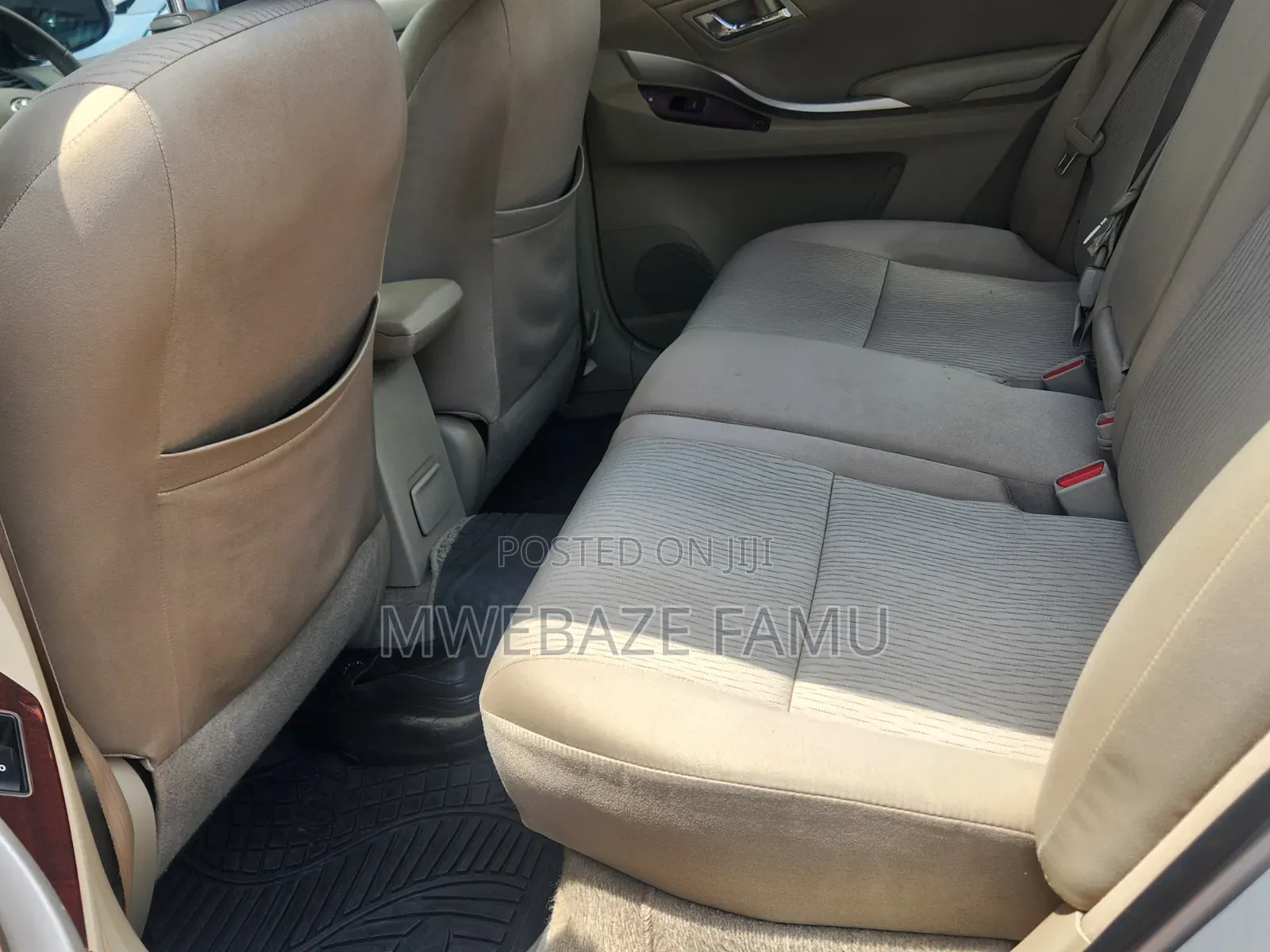 Toyota Premio 2010 Silver