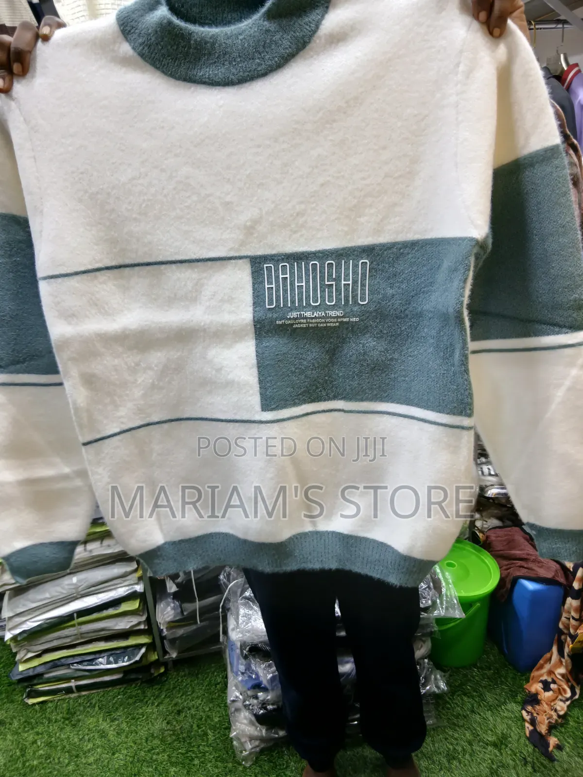 Kneeded Sweater