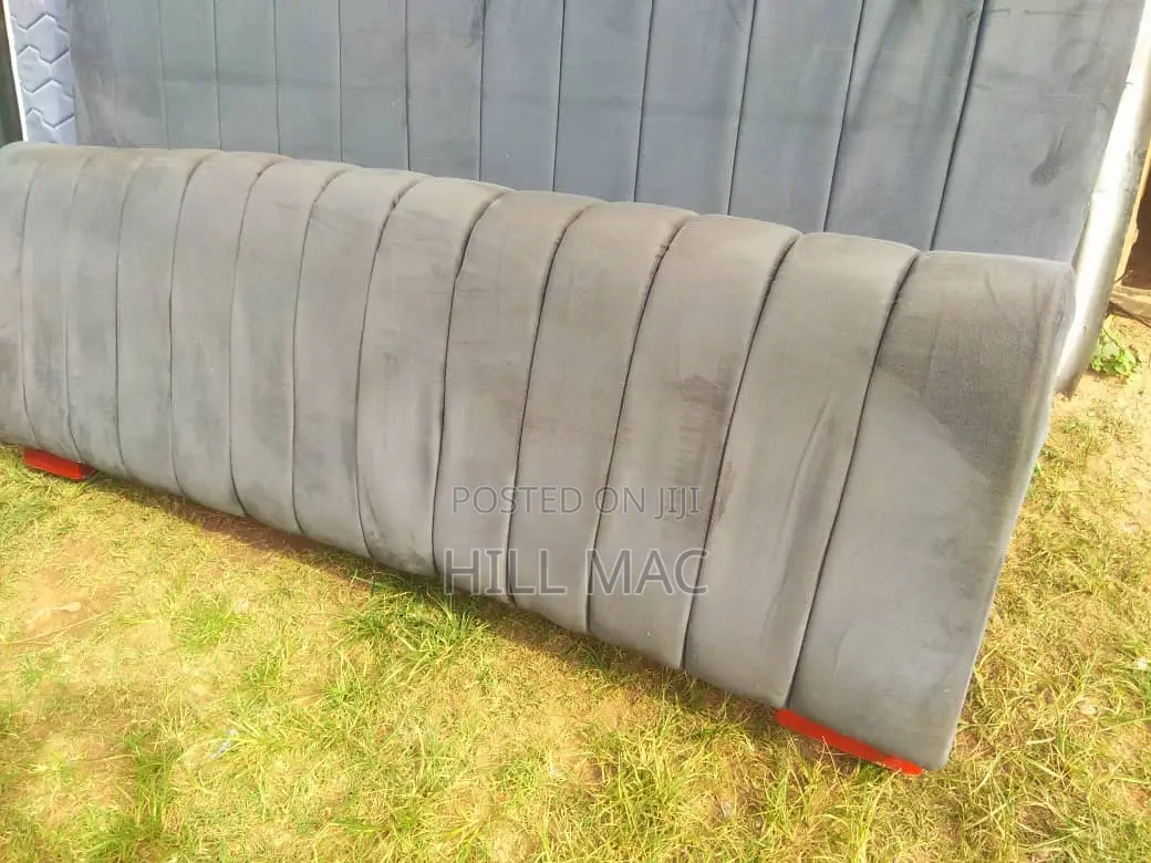 Bed 5 X 6 Grey