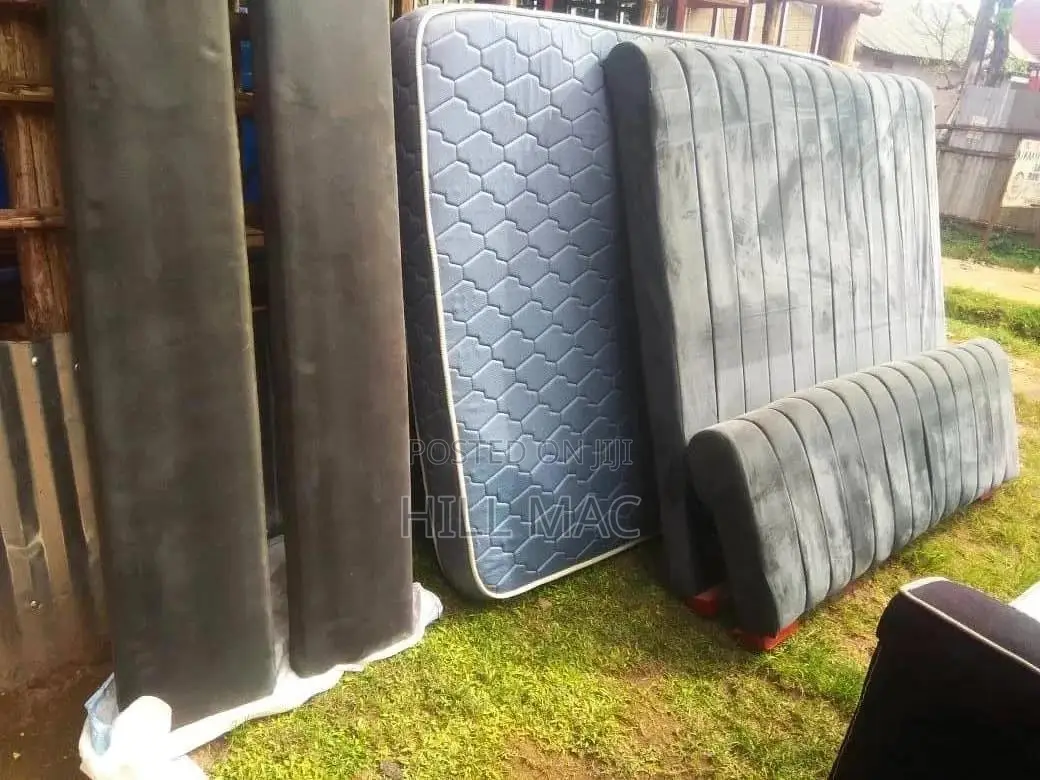 Bed 5 X 6 Grey