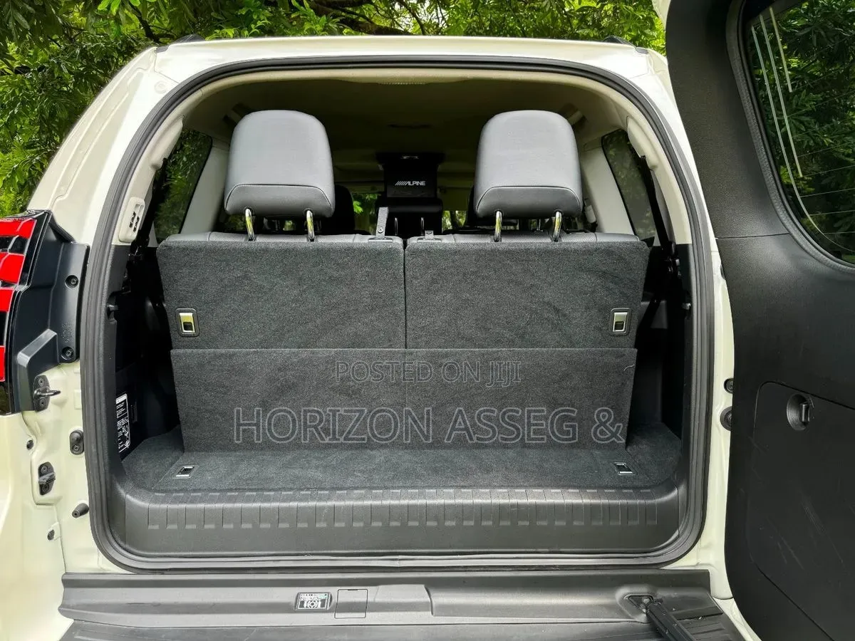 Toyota Land Cruiser Prado 3.0 D-4D (172 Hp) 2015 Off white