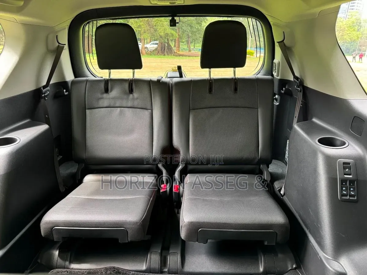 Toyota Land Cruiser Prado 3.0 D-4D (172 Hp) 2015 Off white