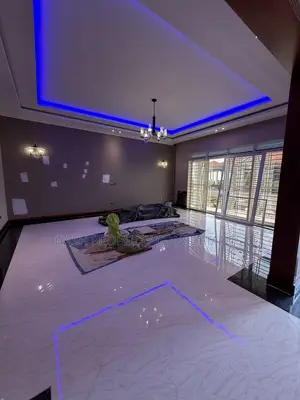 5bdrm House in Akright City, Central Division for sale