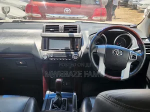 Toyota Land Cruiser Prado 2015