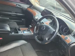 Nissan Fuga 2007
