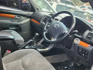 Toyota Land Cruiser Prado 2009 Black