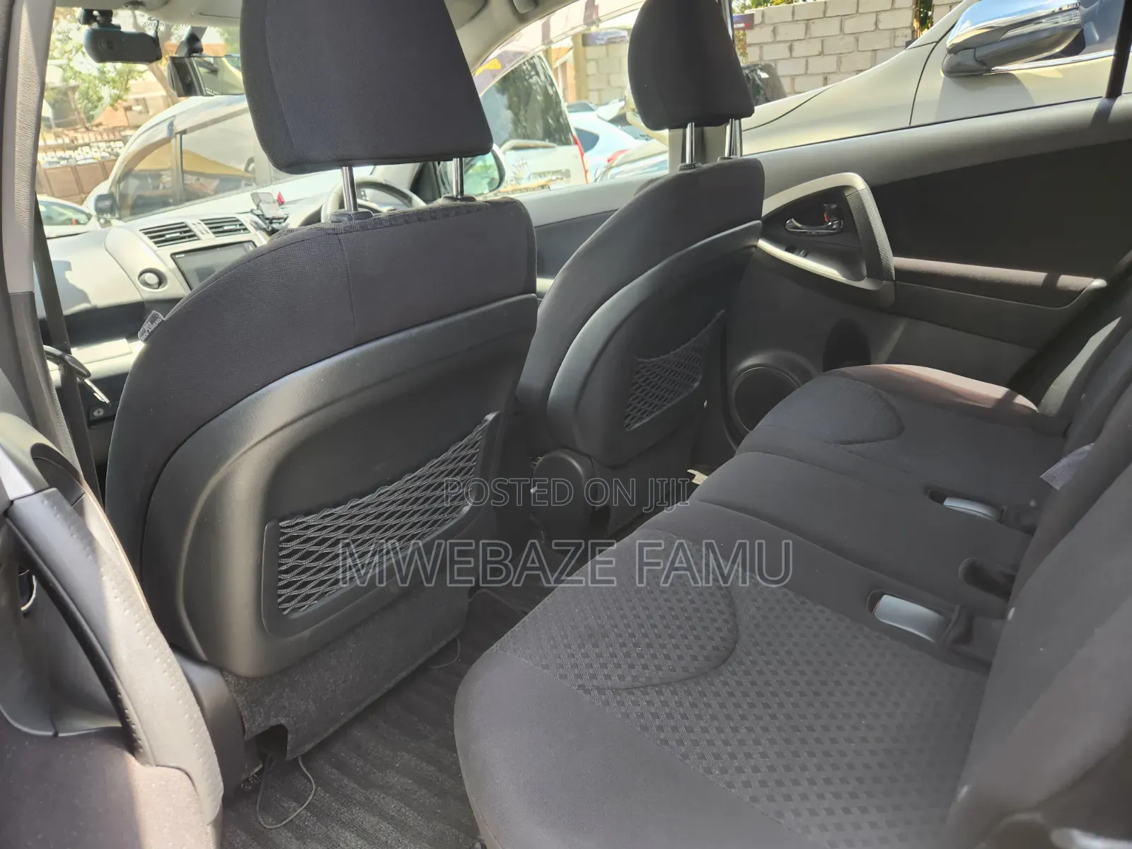 Toyota Vanguard 2012 White