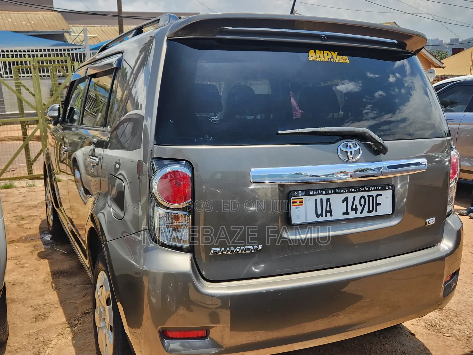 Toyota Corolla Rumion 2011 Gray