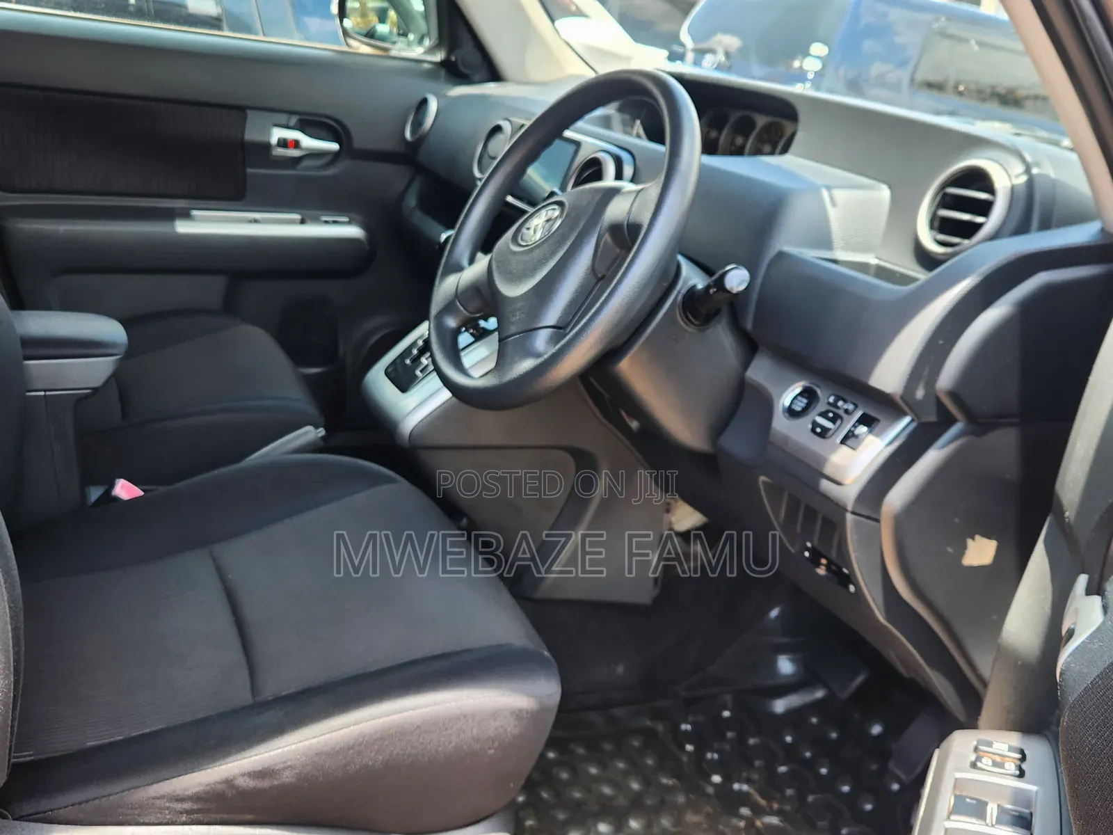 Toyota Corolla Rumion 2011 Gray