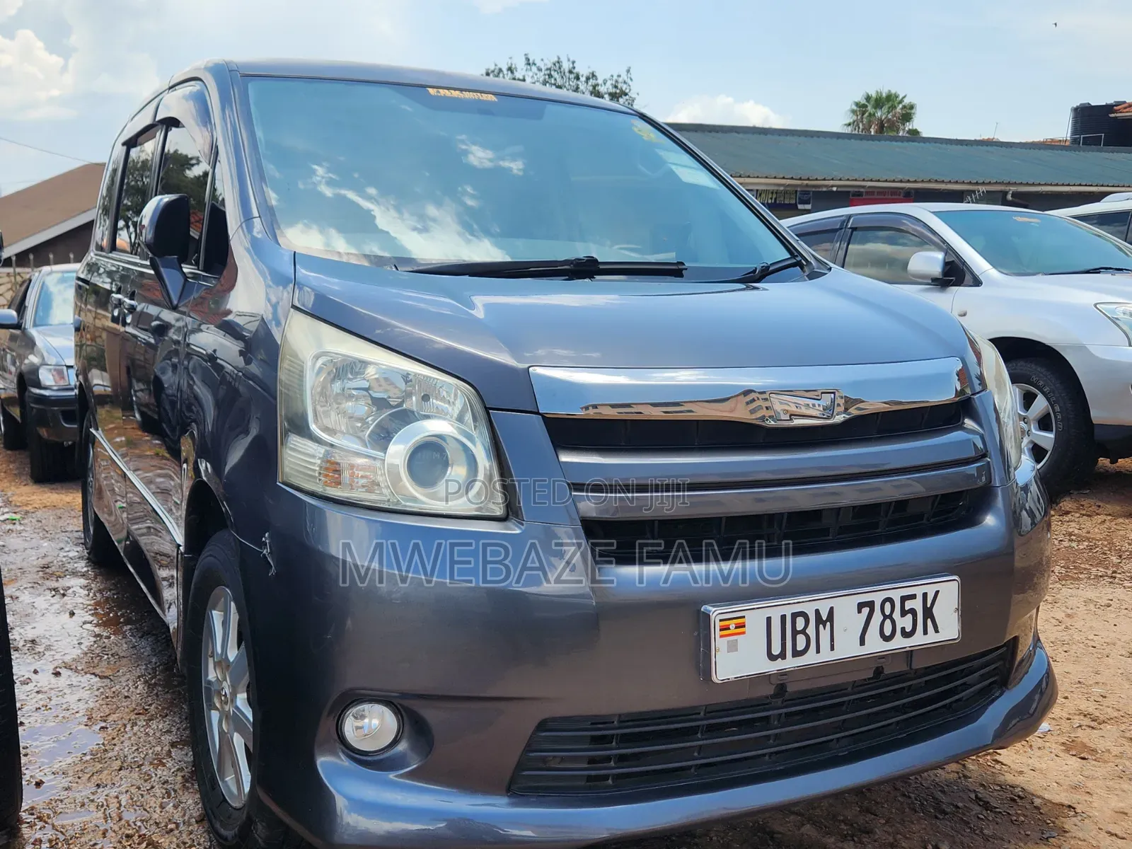 Toyota Noah 2008 Gray