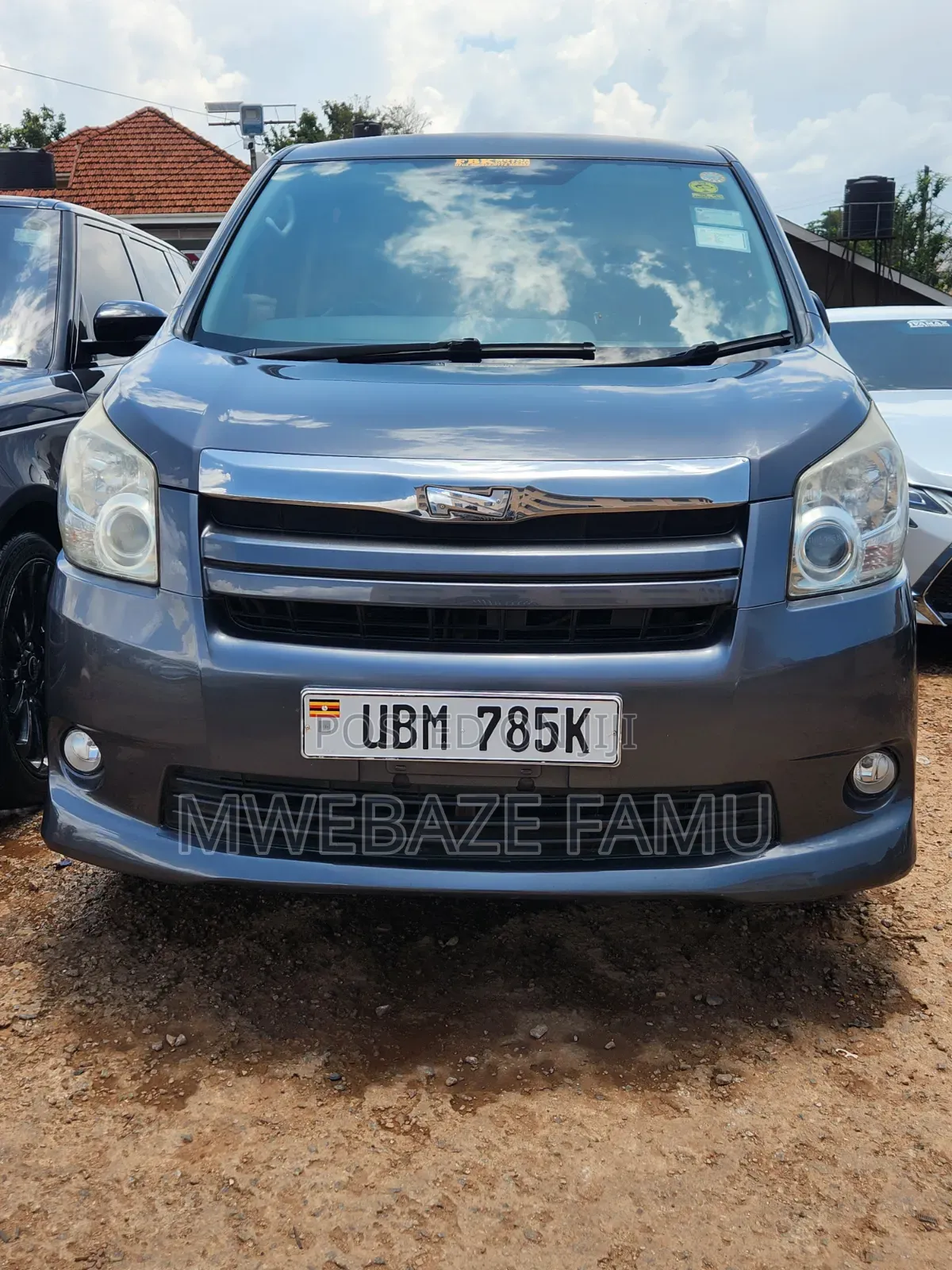 Toyota Noah 2008 Gray