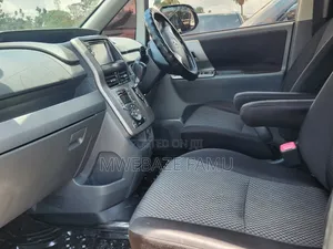 Toyota Noah 2008 Gray
