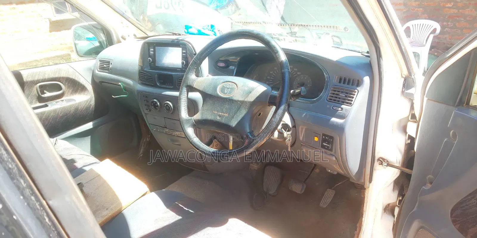 Toyota TownAce Noah 1999 White
