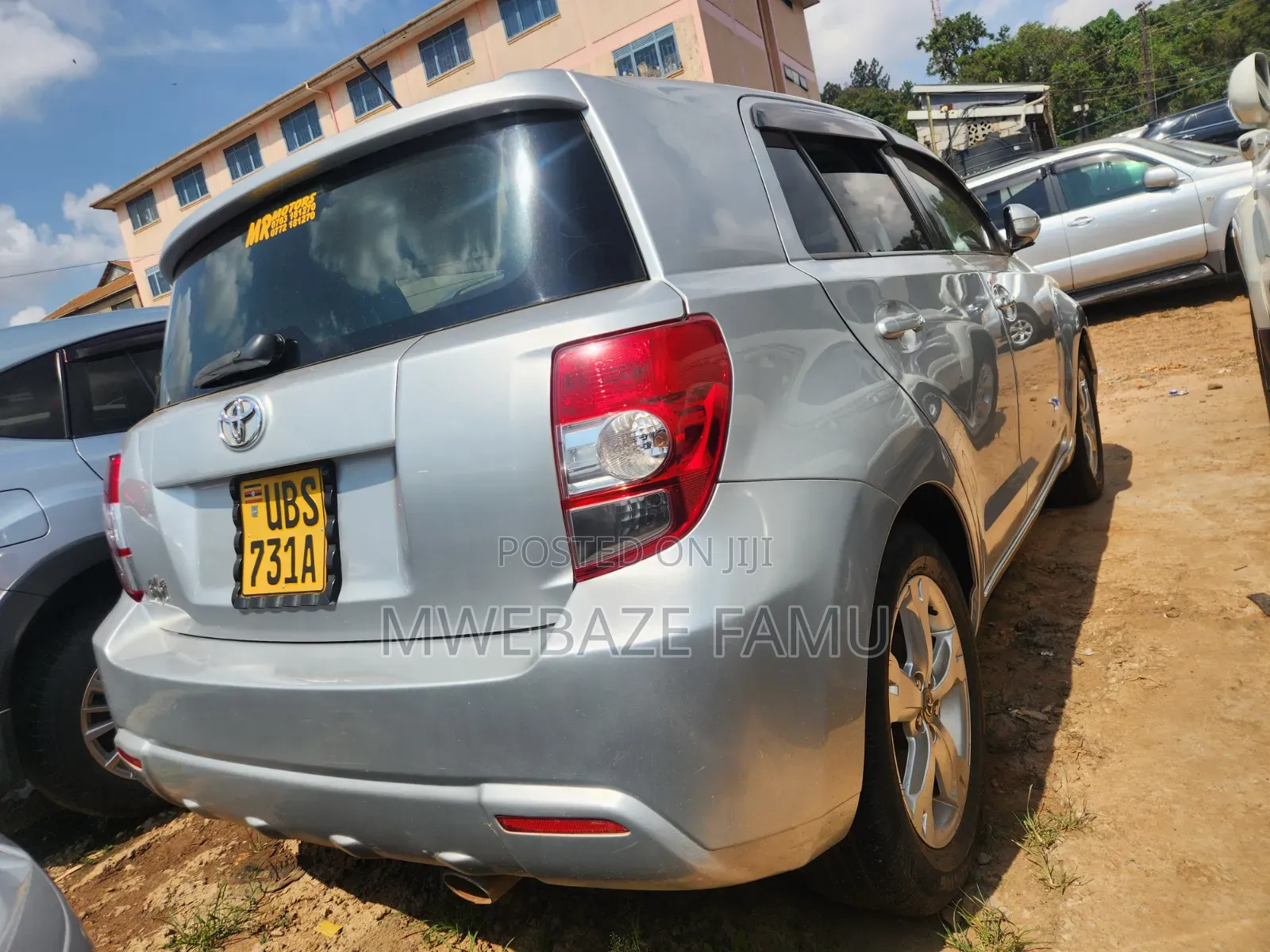 Toyota IST 2010 Silver